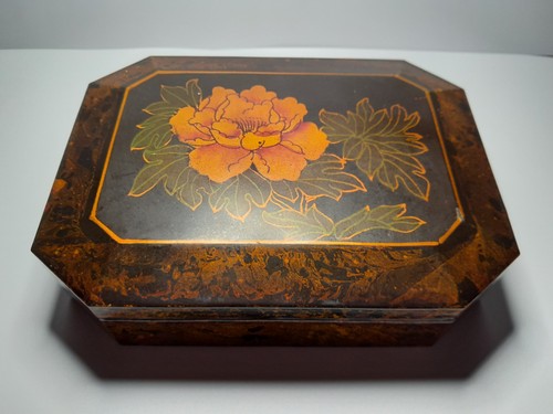 Vintage black lacquer - black,