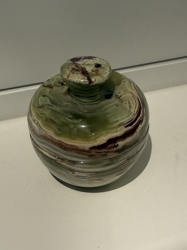 Vintage carved green onyx - green,