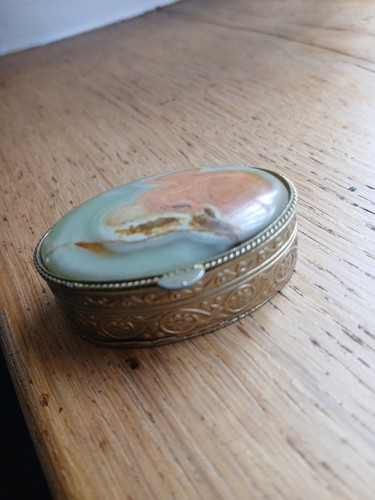 Trinket pill box - pill, marble