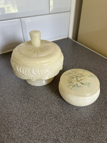 Marble alabaster lidded - or,